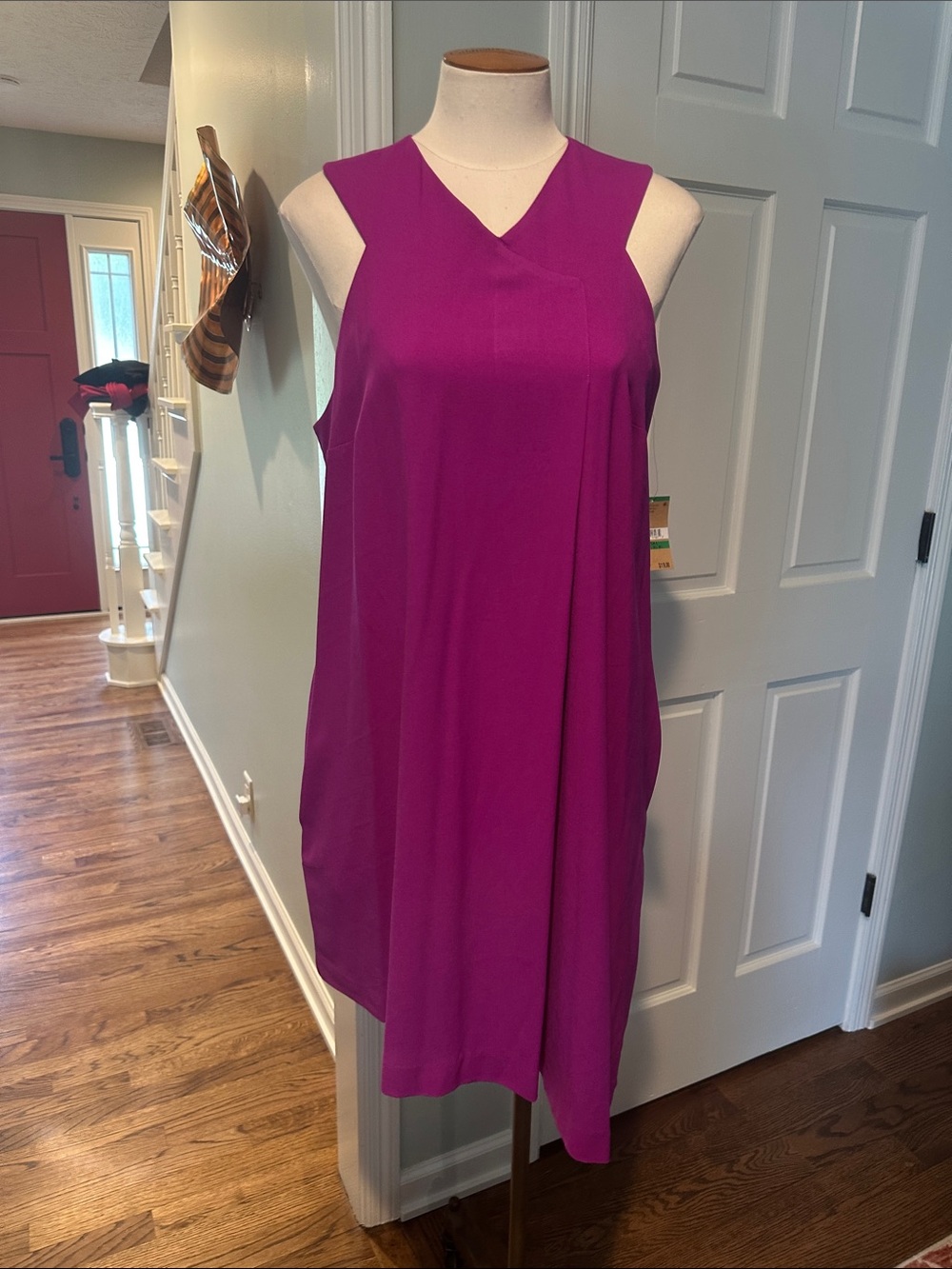 NWY Rachel Roy Orchid Sleeveless V-Neck Shift Dress Sz L Asymmetric hem